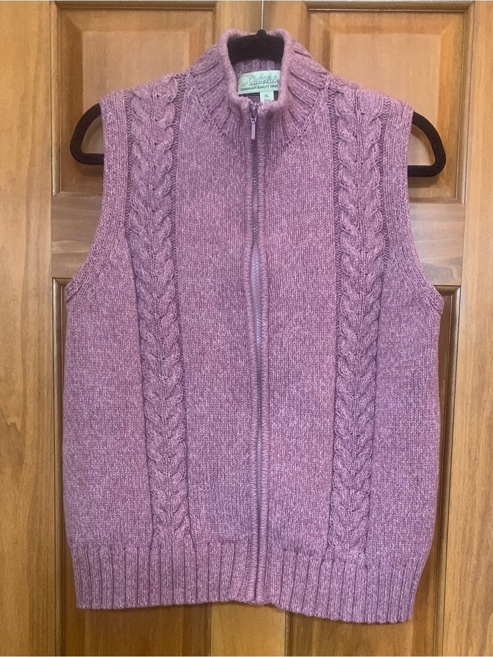 Vintage Cabela’s front zip cable knit sweater vest
